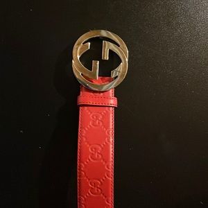 RED GUCCI LEATHER BELT. NEW, NEVER WORN